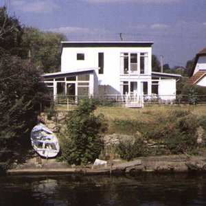 New Build House on the River Thames